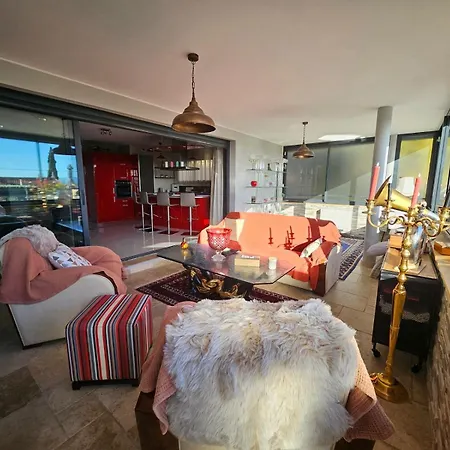 Petit Paradis A T4 Piscine Clim Parking Fibre Coffre-fort Apartment Bandol